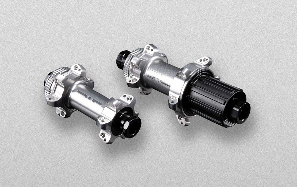 Featherweight Hubset