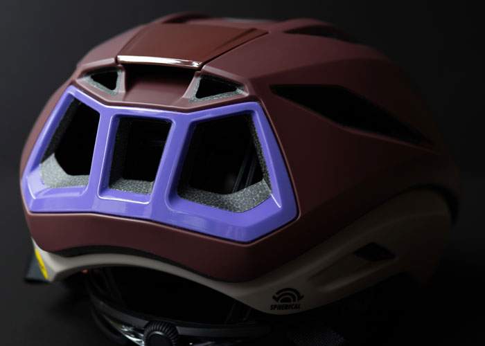 Giro Eclipse Pro reflective decals for enhanced low-light visibility at dawn and dusk